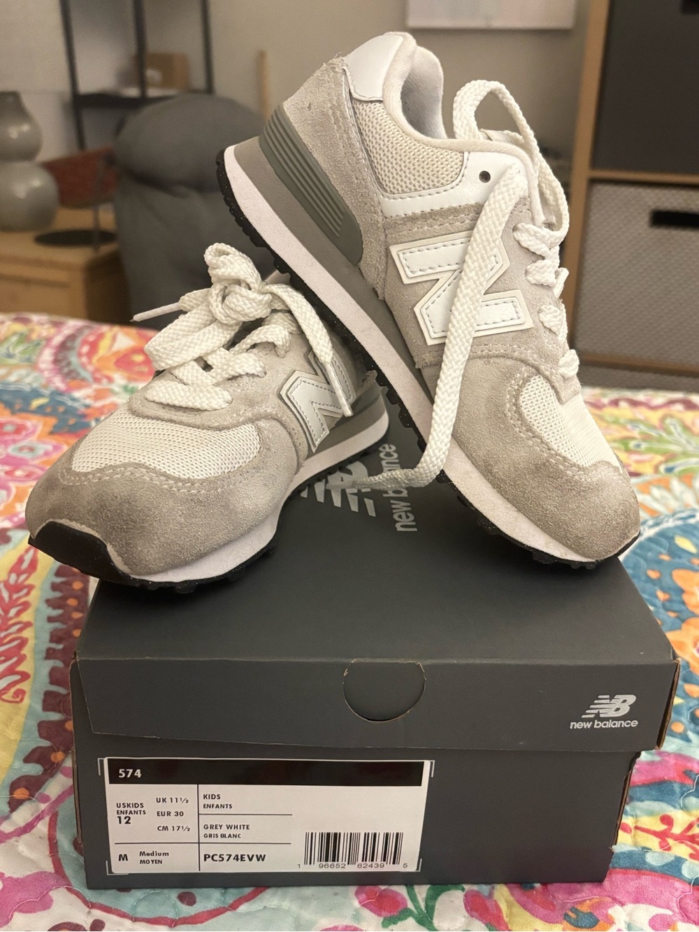 KIDS NEW BALANCE 574 GREY WHITE, size 12